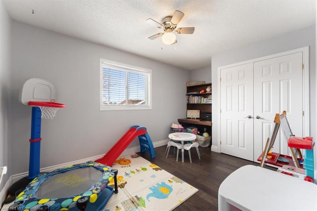 6 Tamarack Court Property Photo 33