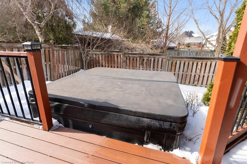 6 Tamarack Court Property Photo 45