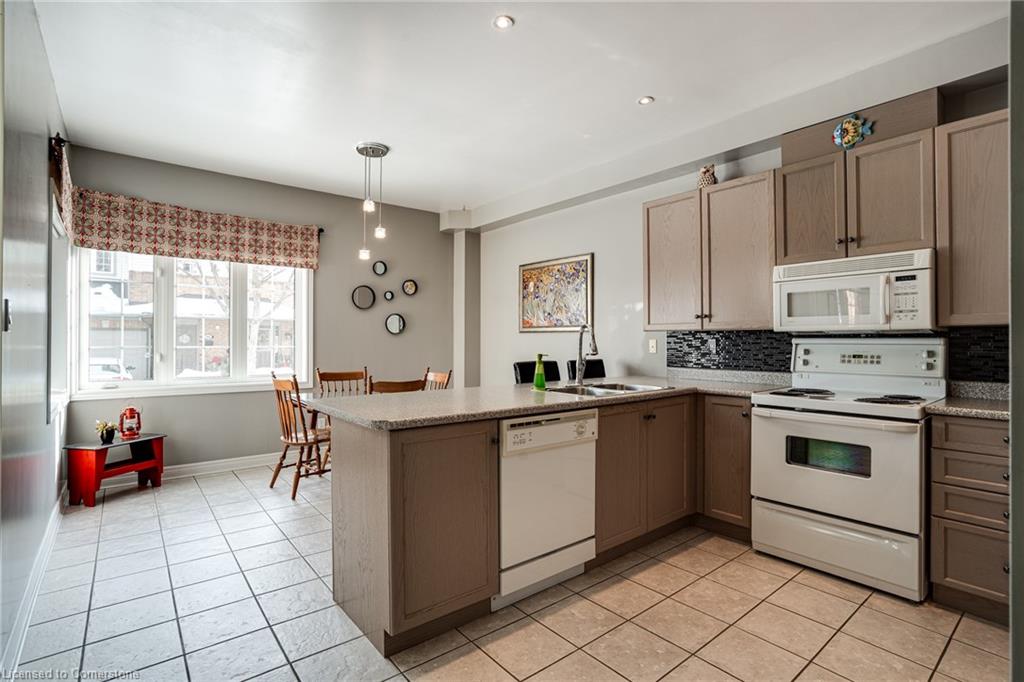 27-100 Beddoe Drive Property Photo 18
