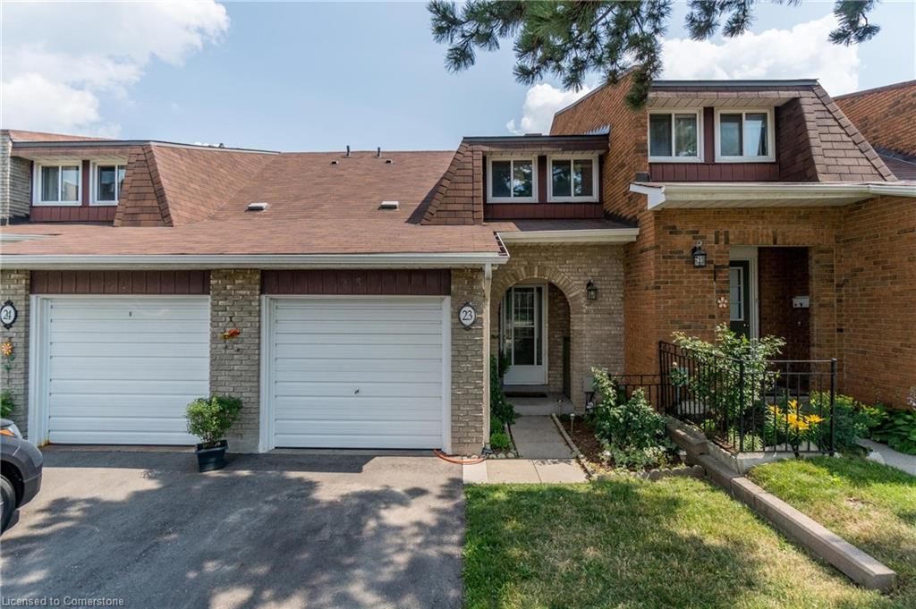 23-3350 Hornbeam Crescent Property Photo