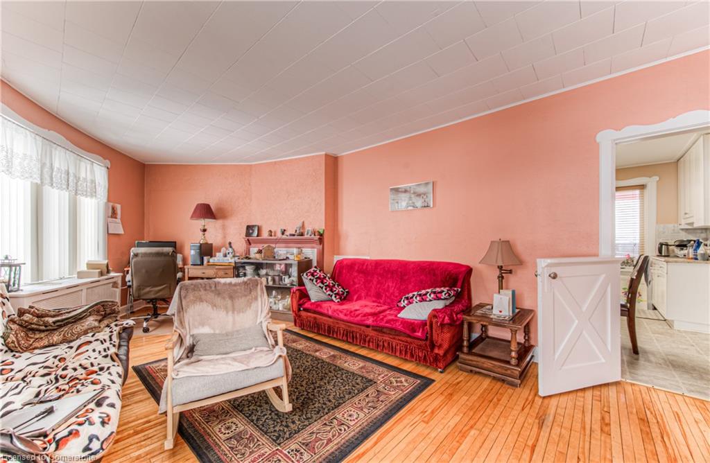136 Moore Avenue S Property Photo 30