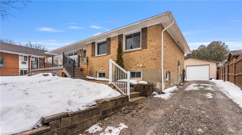 16 Scott Avenue Property Photo 2