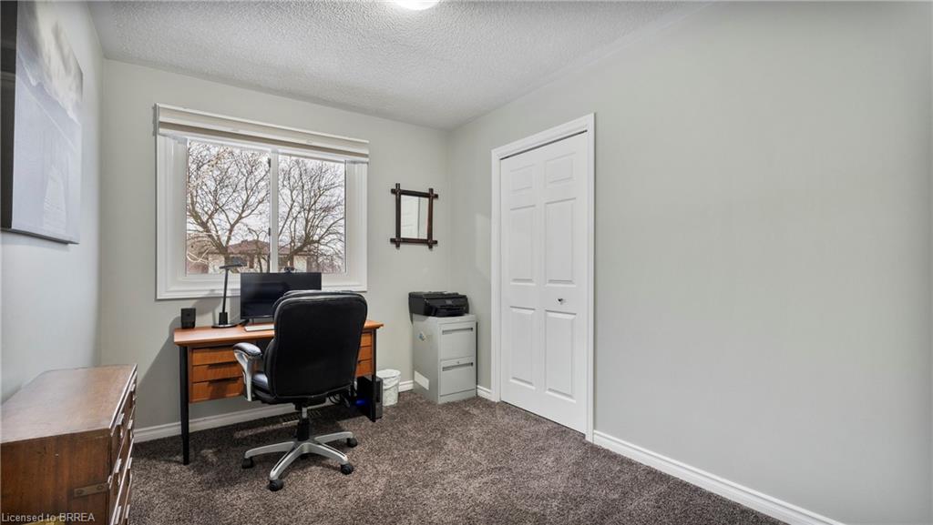 16 Scott Avenue Property Photo 14