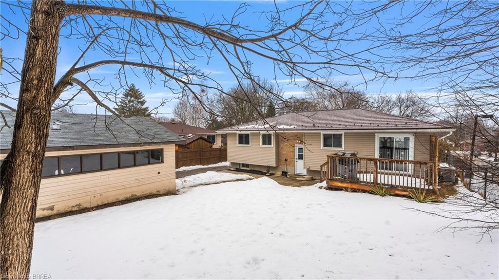 16 Scott Avenue Property Photo 35