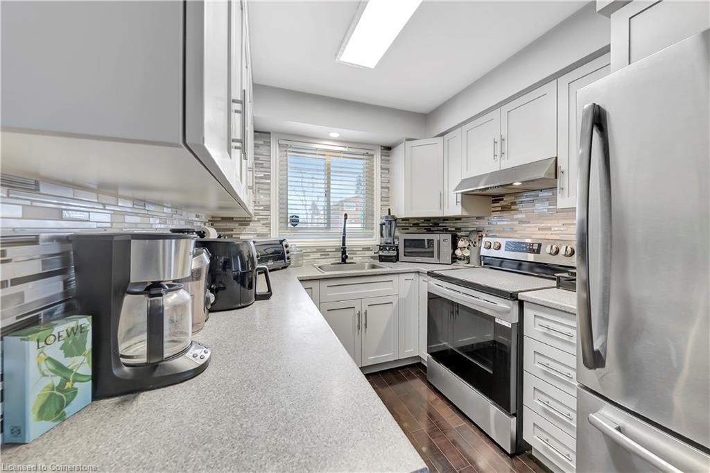 136 Dunsmere Drive Property Photo 8