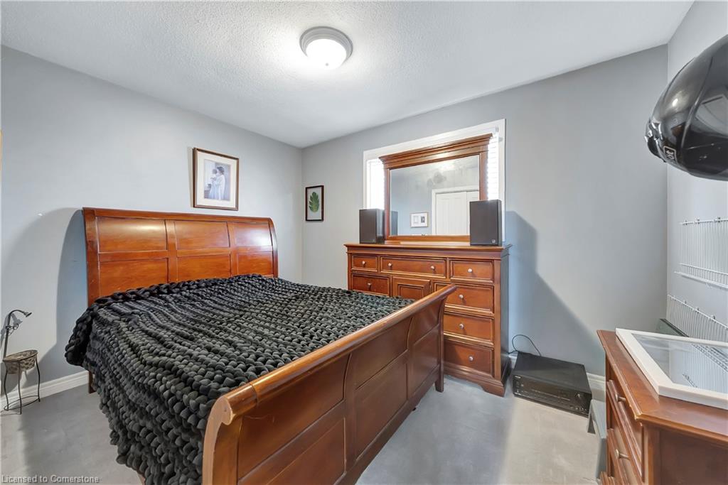 136 Dunsmere Drive Property Photo 13