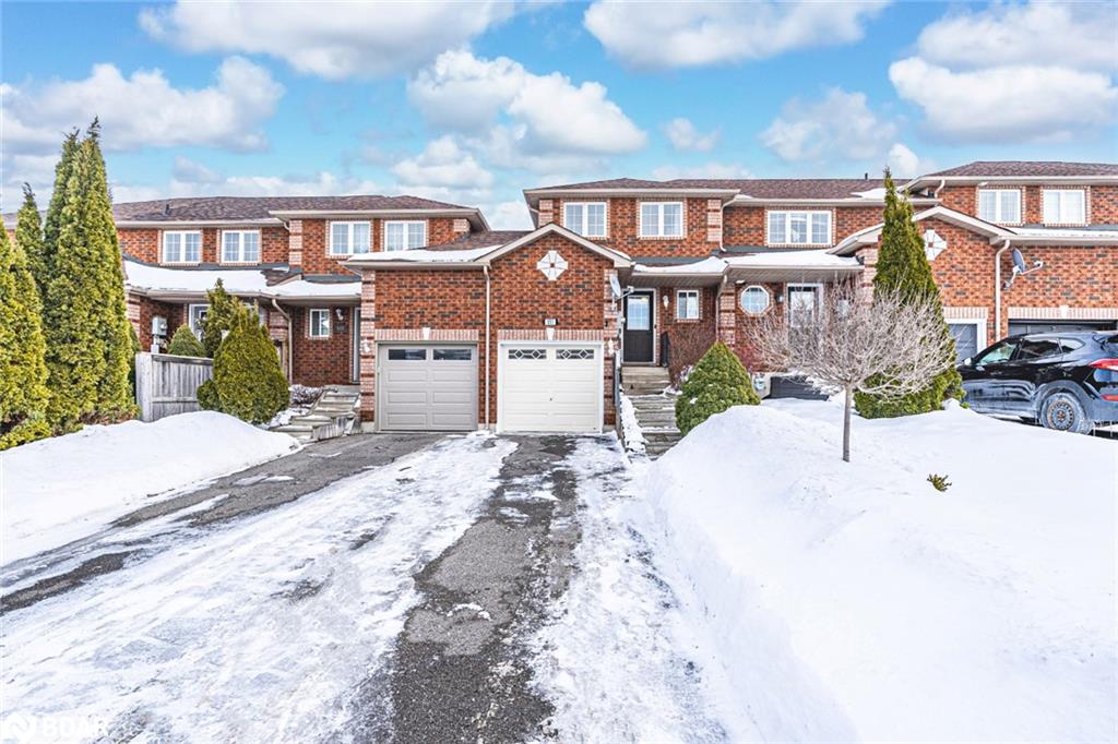 175 Courtney Crescent Property Photo