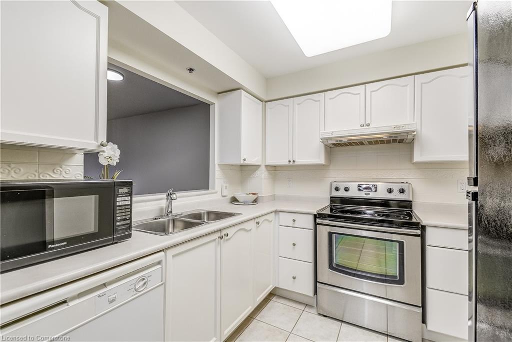 2405-100 Burloak Drive Property Photo 5