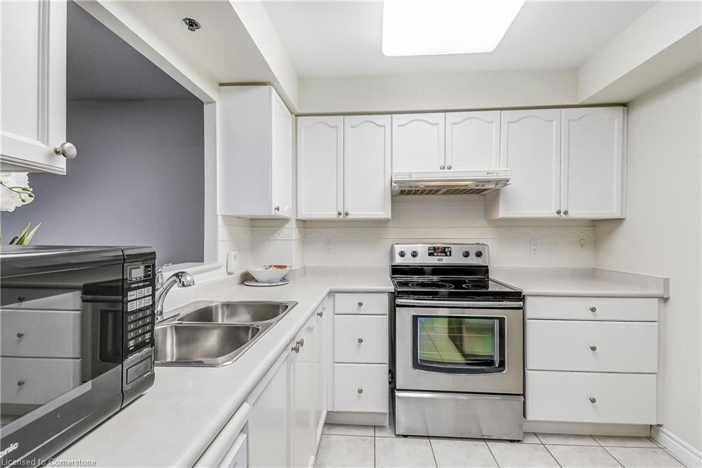 2405-100 Burloak Drive Property Photo 6