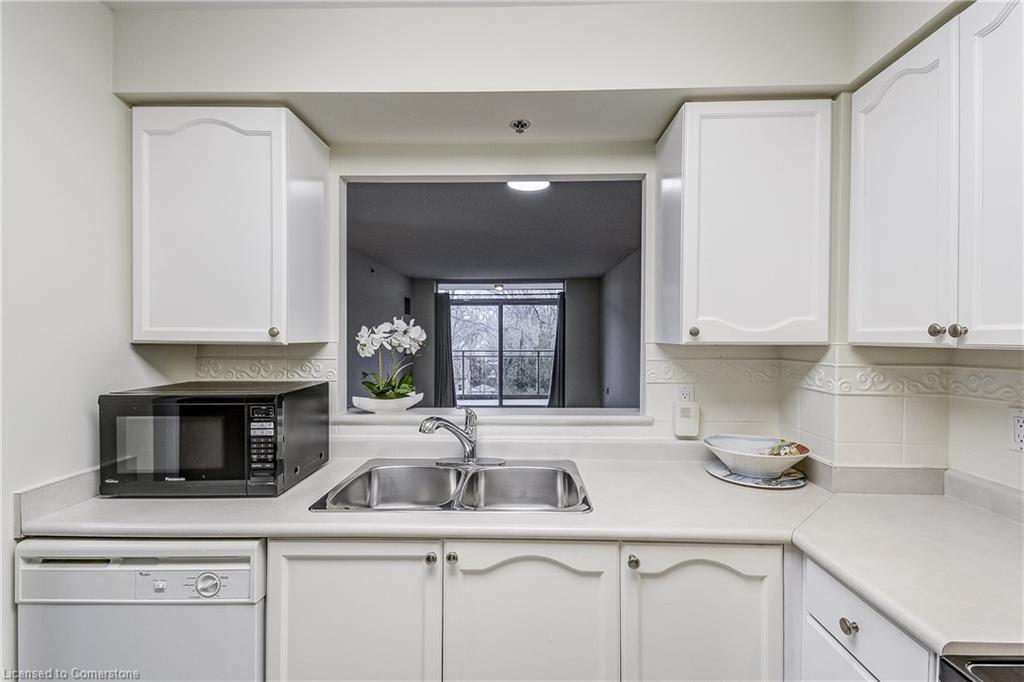 2405-100 Burloak Drive Property Photo 9