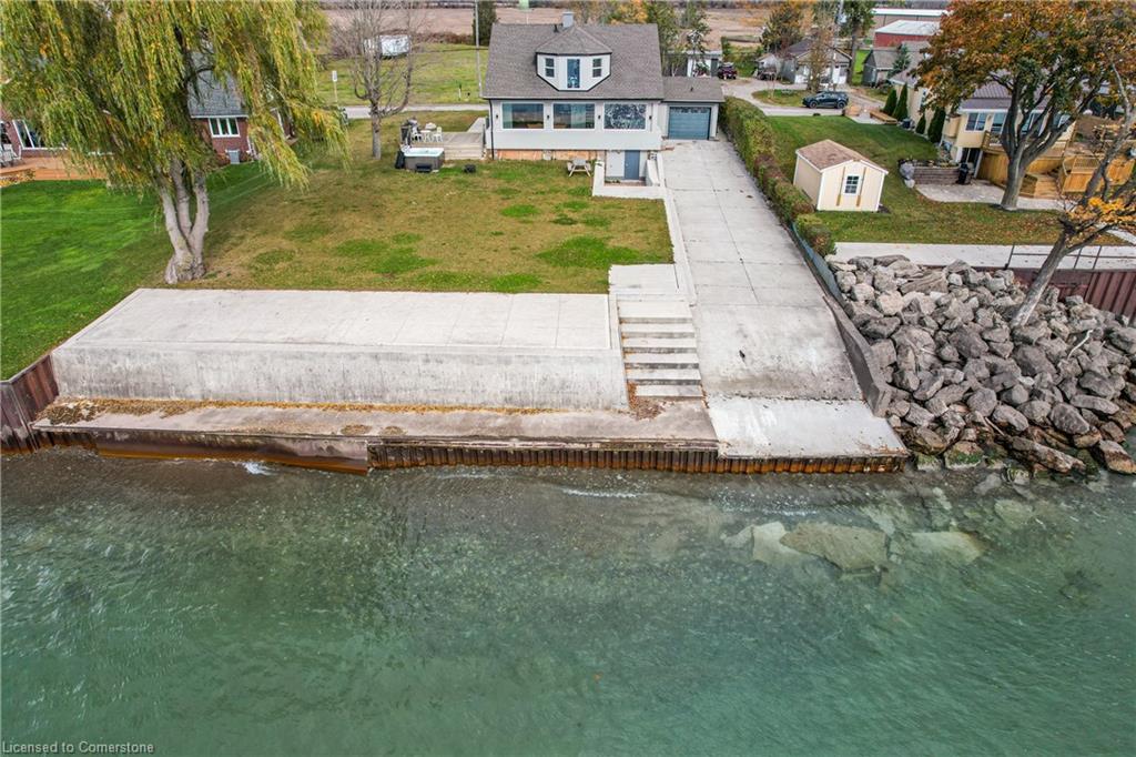 2952 North Shore Drive Property Photo 3