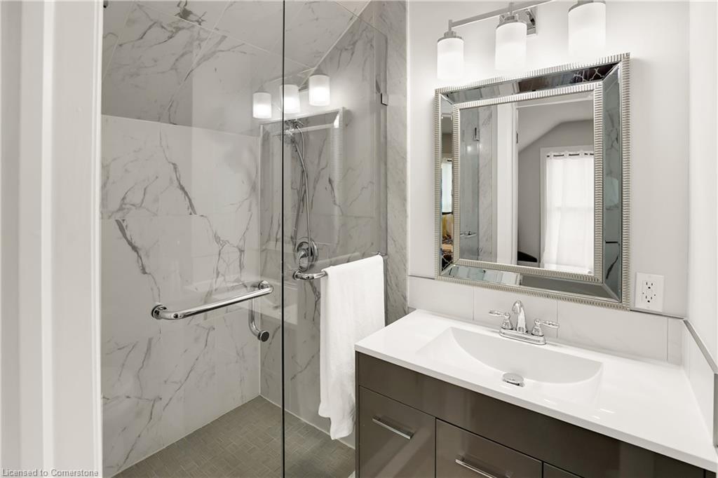 2952 North Shore Drive Property Photo 24