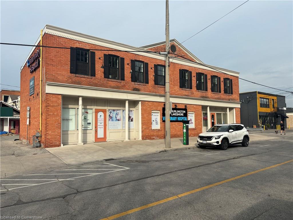 484 John Street Property Photo