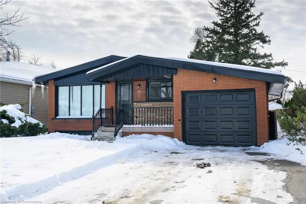 38 Dubarry Boulevard Property Photo