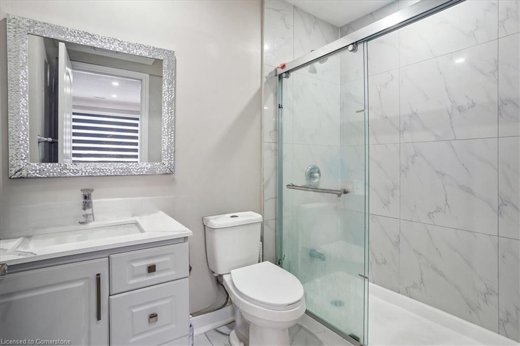 251 King Street E Property Photo 11