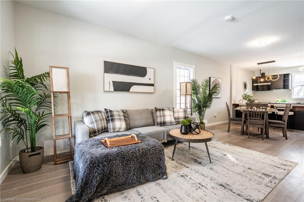 35 Lorne Avenue Property Photo 6