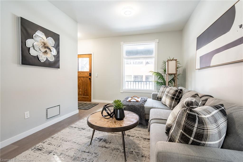 35 Lorne Avenue Property Photo 9