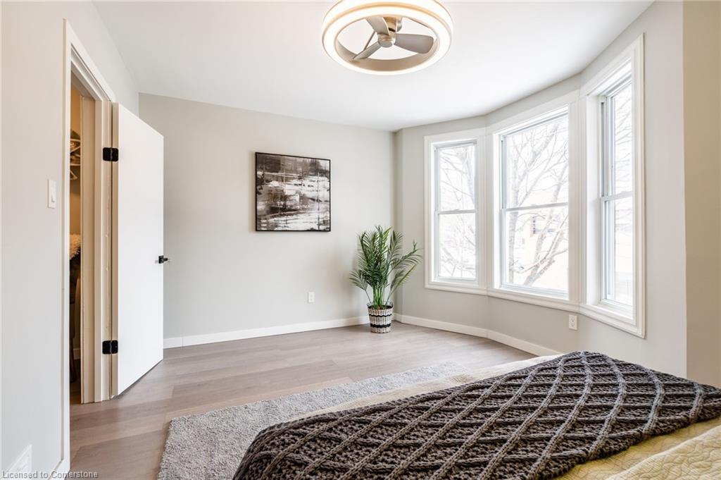 35 Lorne Avenue Property Photo 25