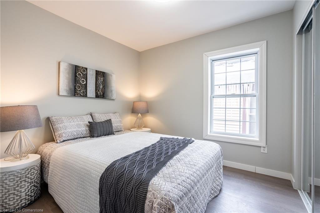 35 Lorne Avenue Property Photo 27