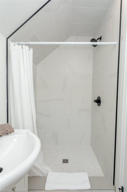 354 Erie Street Property Photo 17