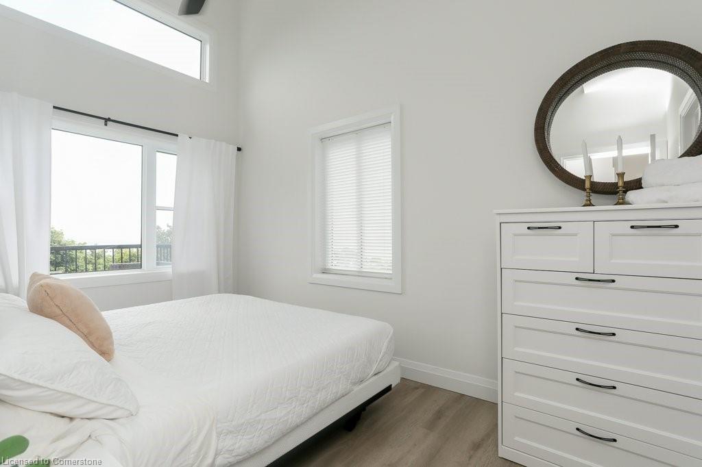 354 Erie Street Property Photo 18