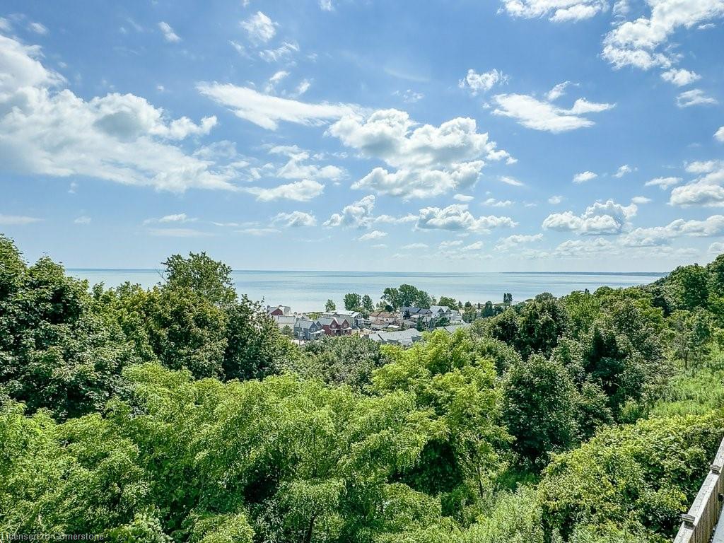354 Erie Street Property Photo 50