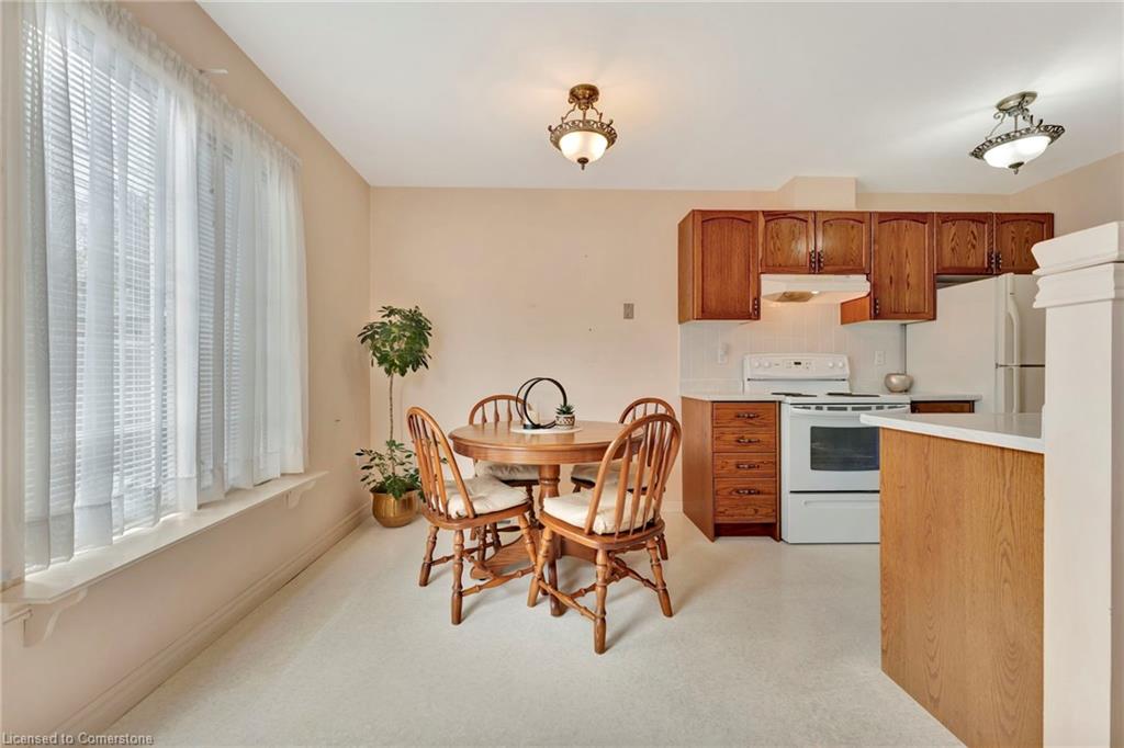 5-175 Fiddlers Green Road Property Photo 10