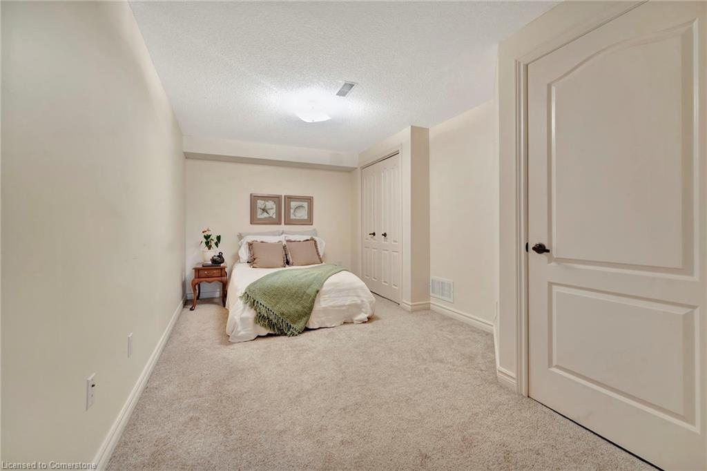 5-175 Fiddlers Green Road Property Photo 20