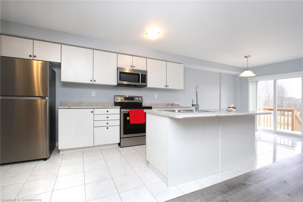 43 Longboat Run W Property Photo 5