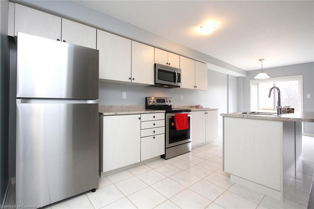 43 Longboat Run W Property Photo 6