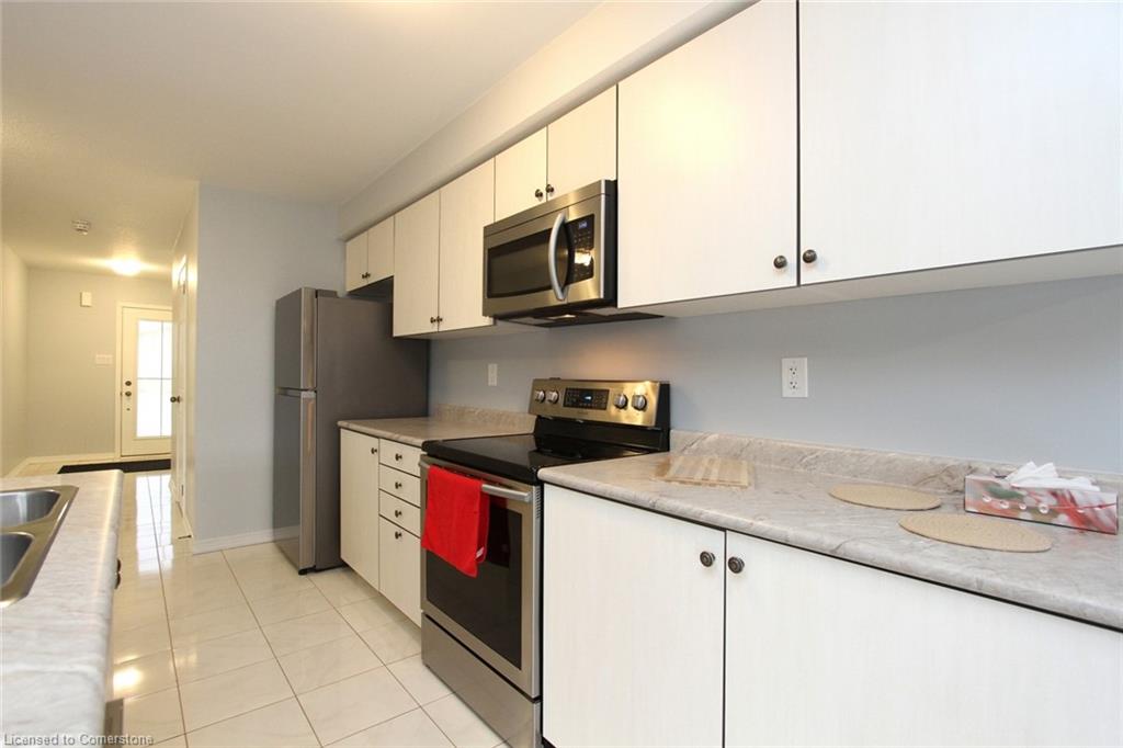 43 Longboat Run W Property Photo 8