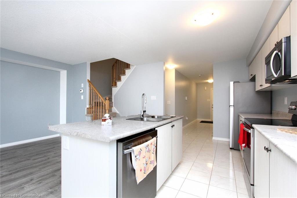 43 Longboat Run W Property Photo 10