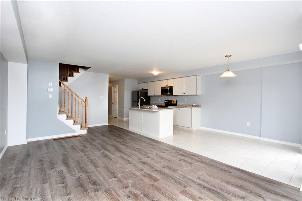 43 Longboat Run W Property Photo 11