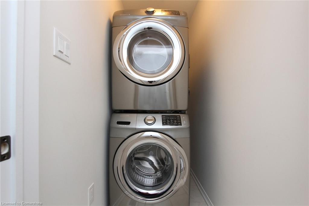 43 Longboat Run W Property Photo 27