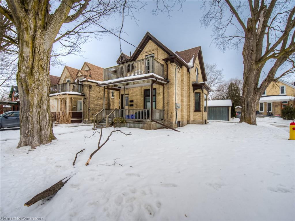404 Duke Street W Property Photo 2