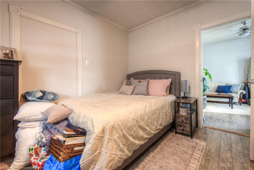 404 Duke Street W Property Photo 15