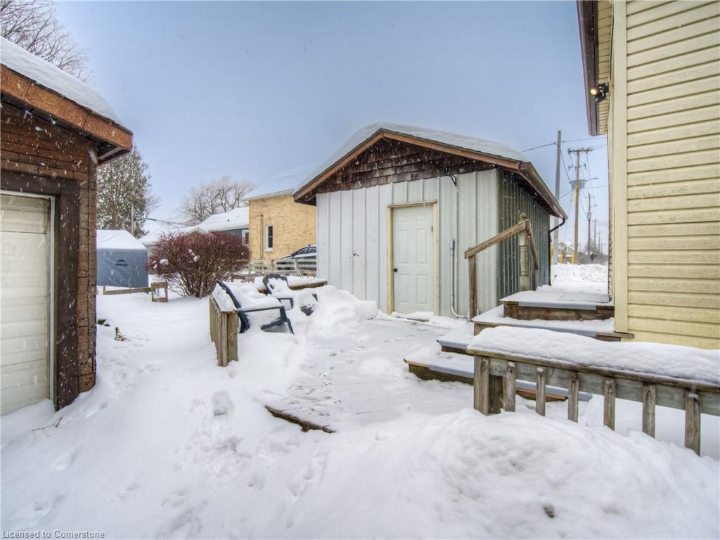 404 Duke Street W Property Photo 21