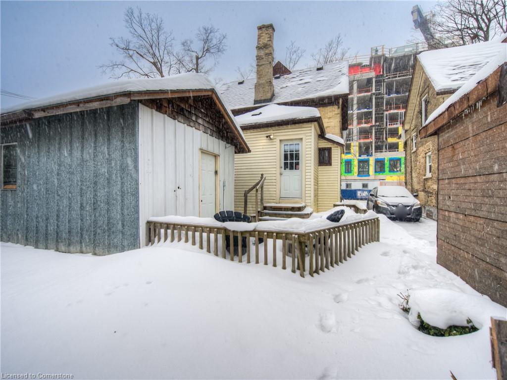 404 Duke Street W Property Photo 22
