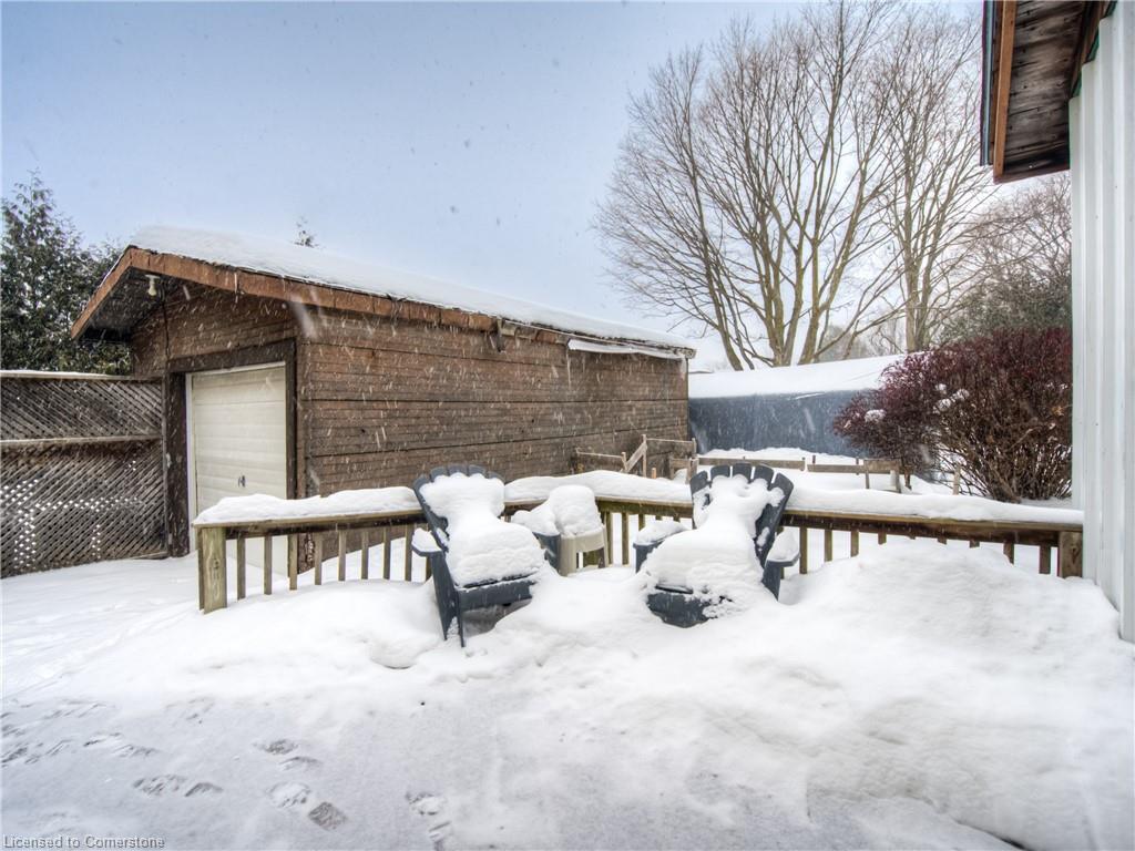 404 Duke Street W Property Photo 23