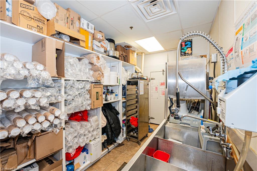 101-515 Lakeshore Road E Property Photo 24
