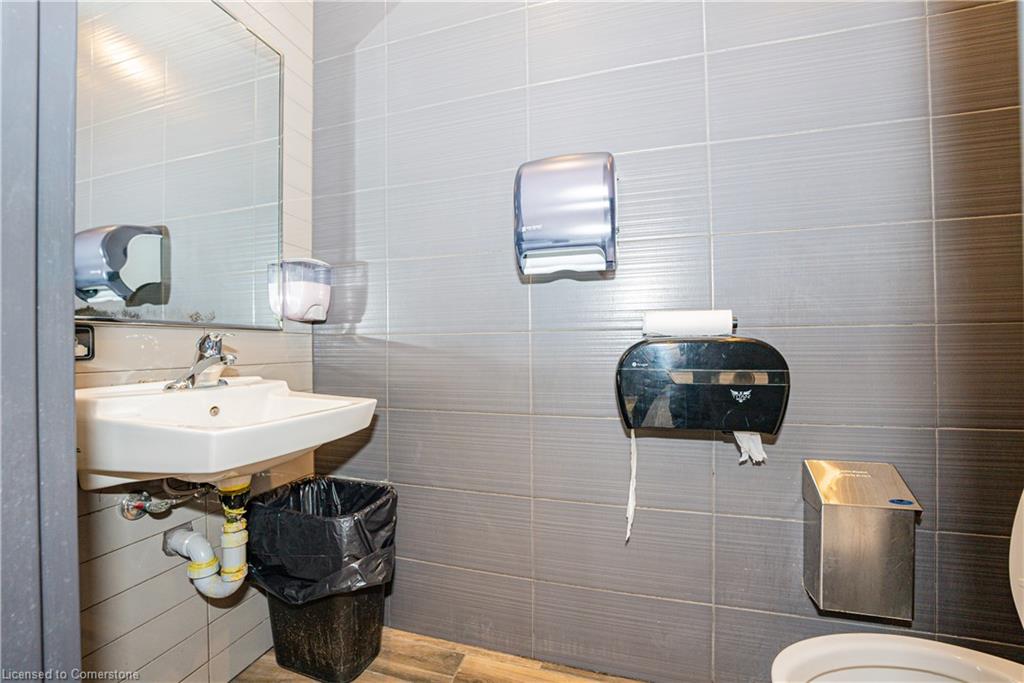 101-515 Lakeshore Road E Property Photo 41