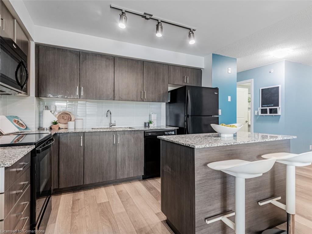 301-80 Esther Lorrie Drive Property Photo 6