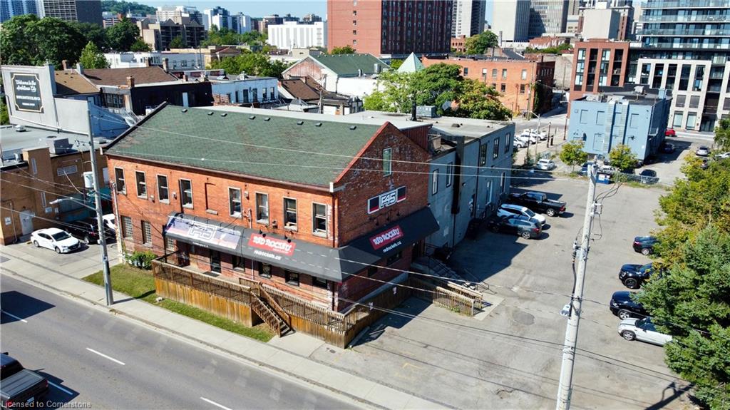 201-15 Wellington Street N Property Photo 13
