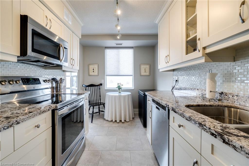 801-5280 Lakeshore Road Property Photo 10