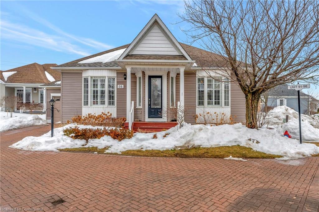 98 Silverbirch Boulevard Property Photo