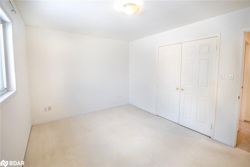 17 Mayfair Drive Property Photo 14