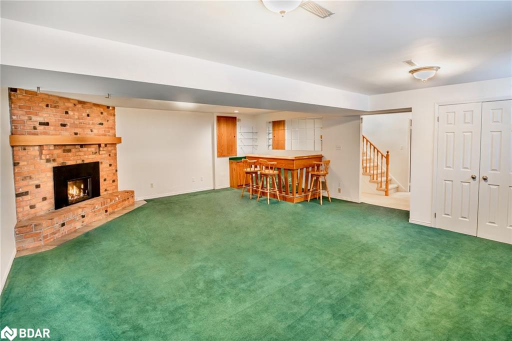 17 Mayfair Drive Property Photo 22