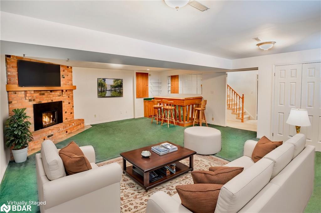 17 Mayfair Drive Property Photo 26