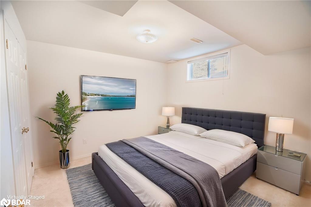 17 Mayfair Drive Property Photo 28