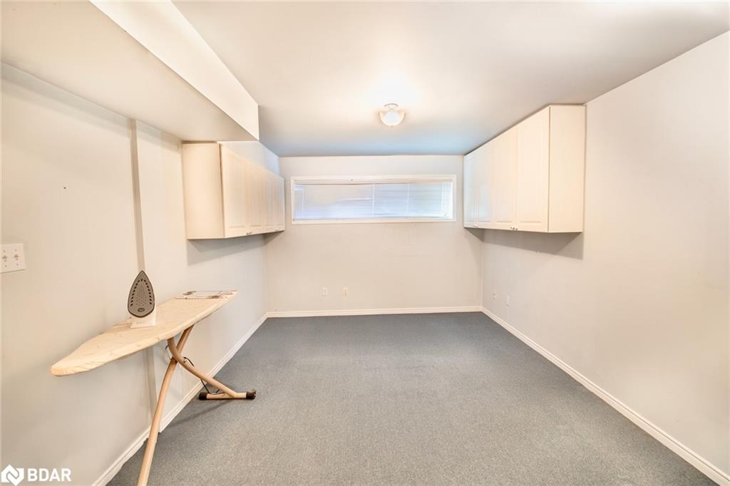 17 Mayfair Drive Property Photo 30